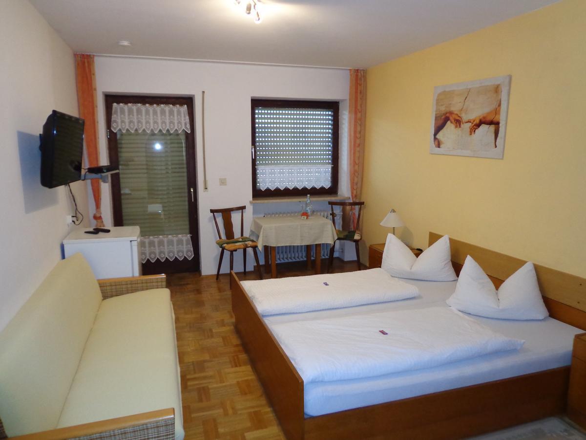 Gasthof - Pension Schamberger Нойкирхен-байм-Хайлиген-Блут Экстерьер фото